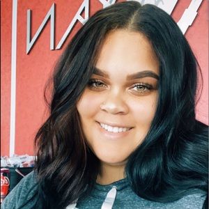 Meet your Posher, Kiani
